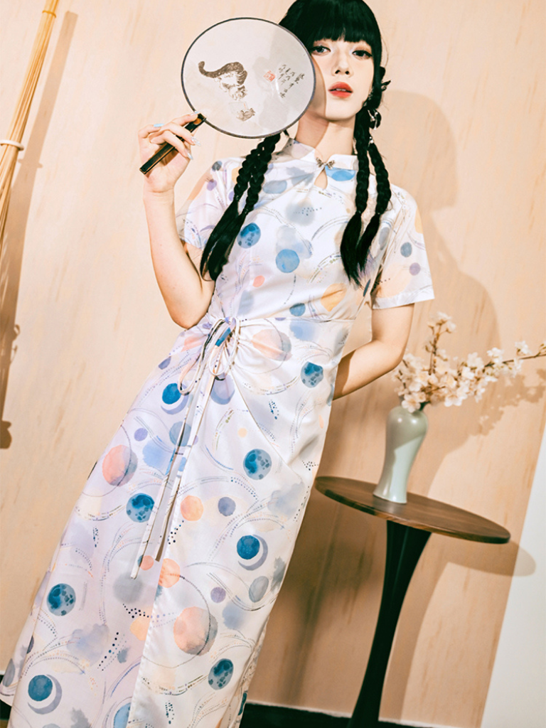 Colorful Retro Dot Medium Chinese Dress