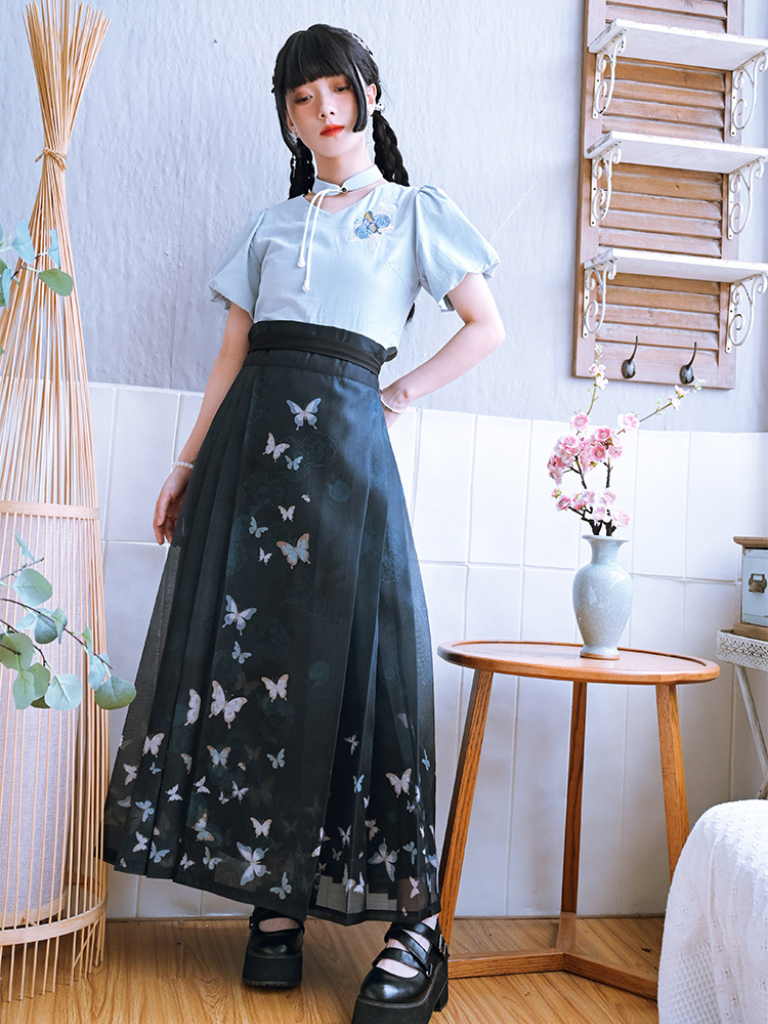 Butterfly ink gradation China skirt