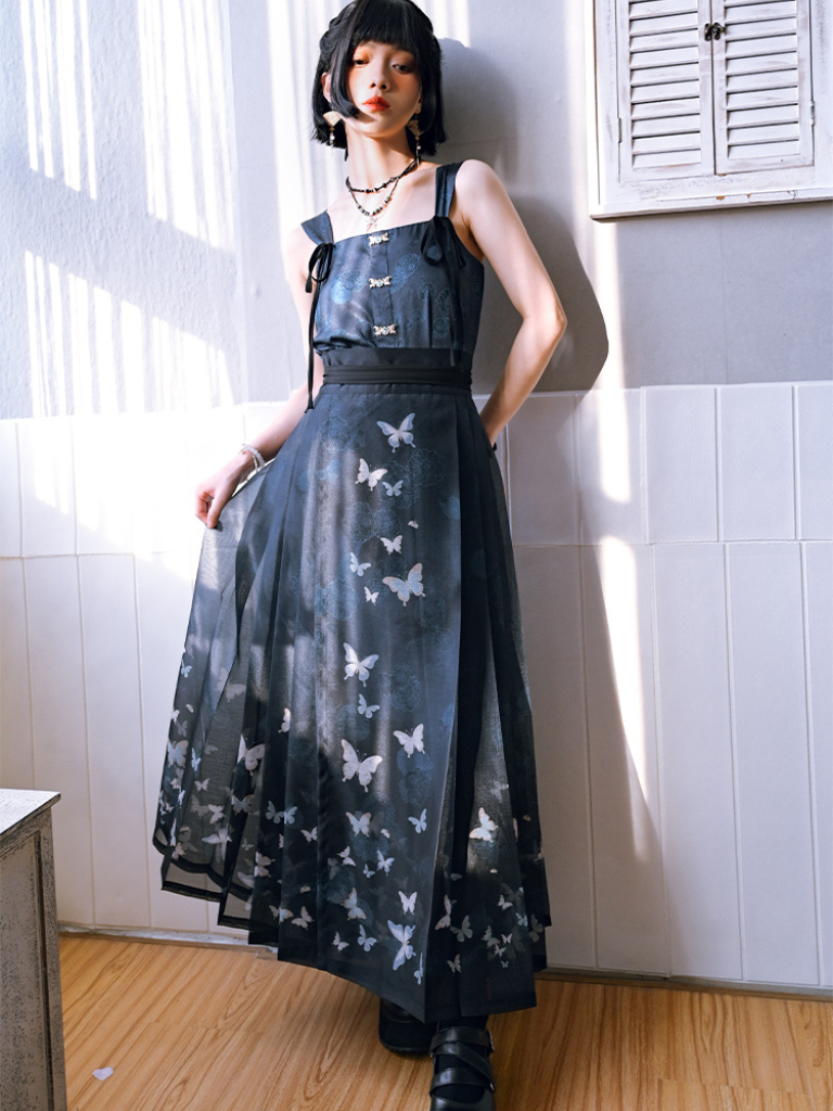 Butterfly ink gradation China skirt