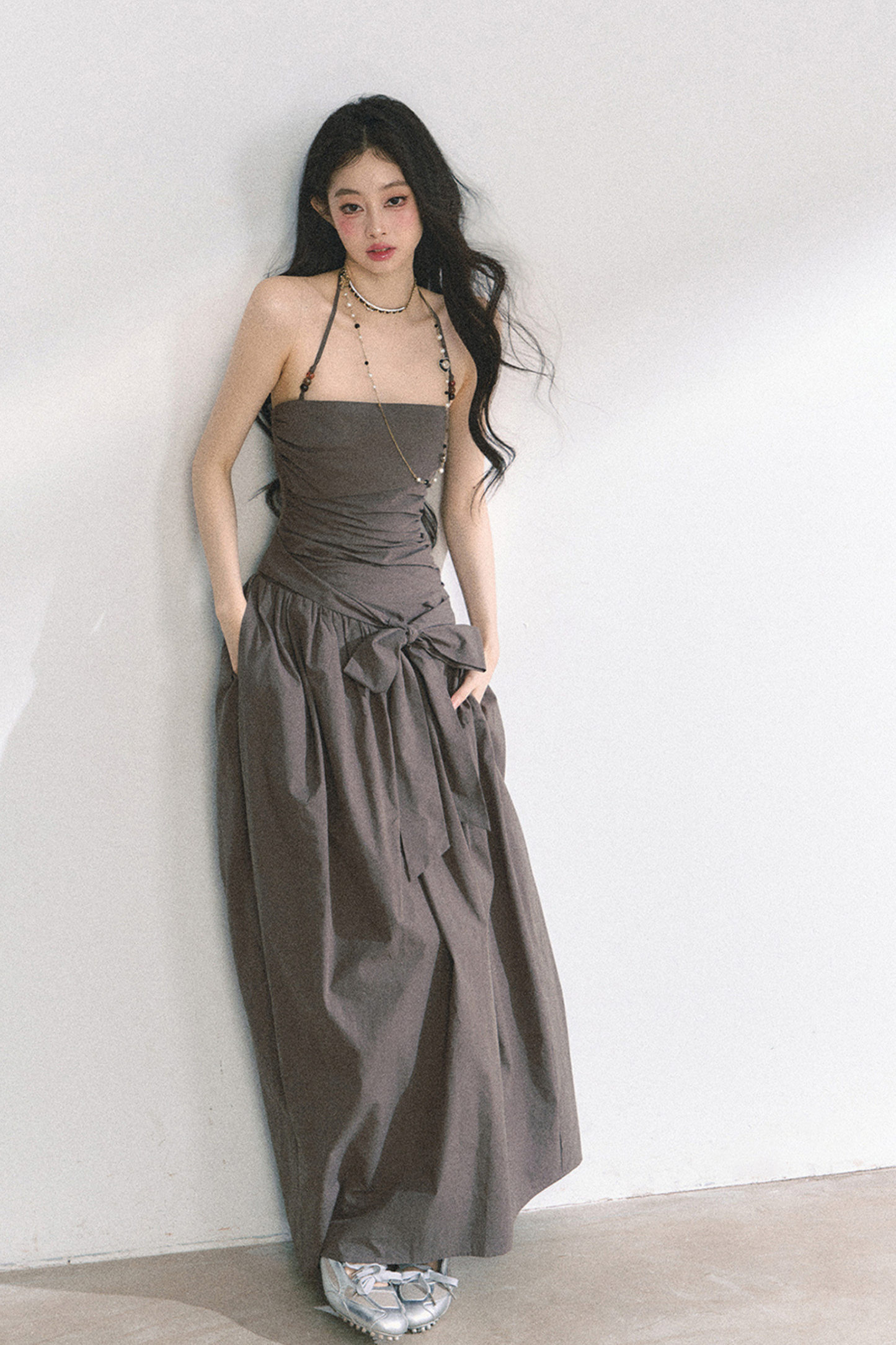 ホルターネックロングドレス