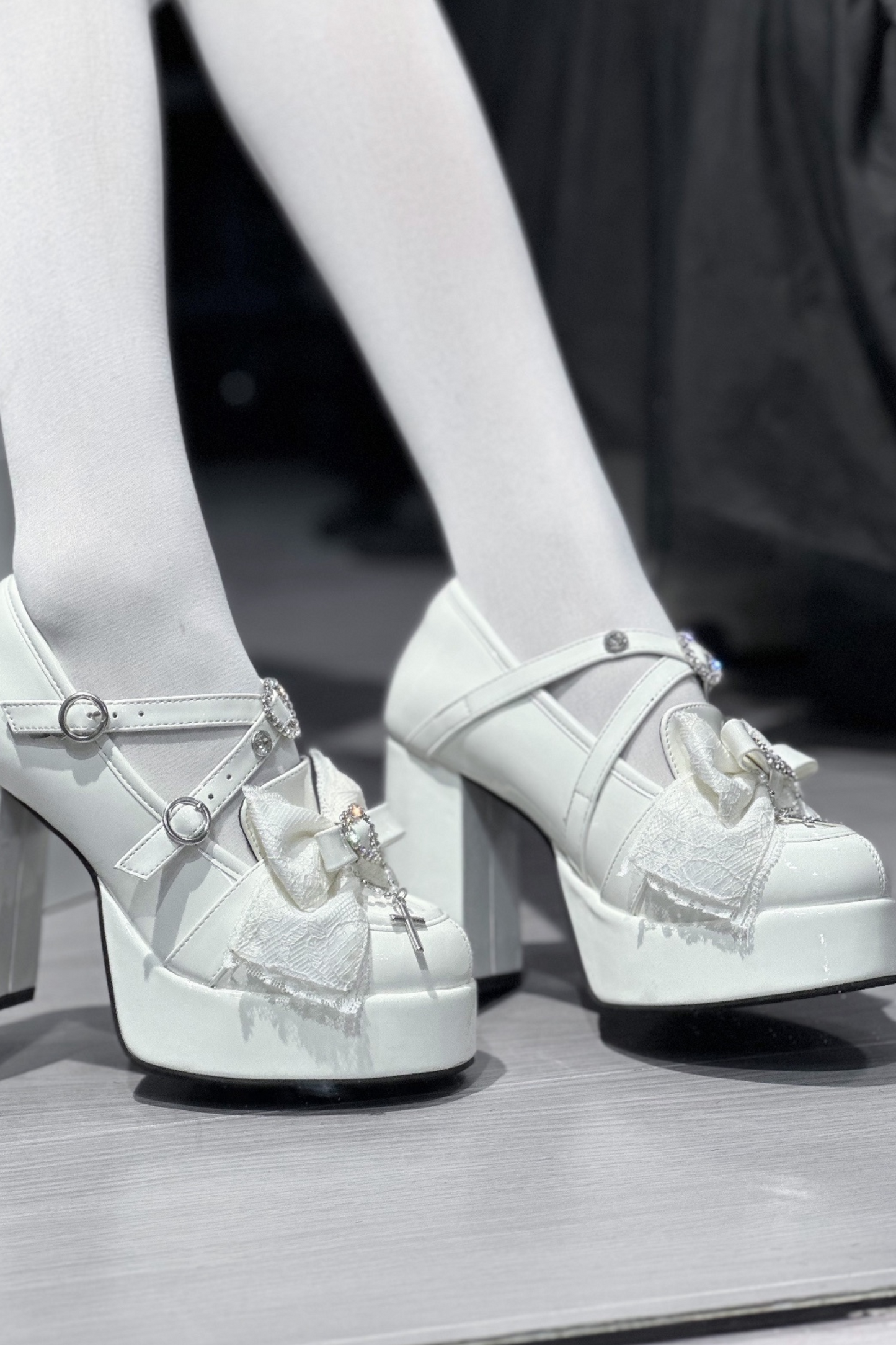 Stone heart ribbon platform shoes