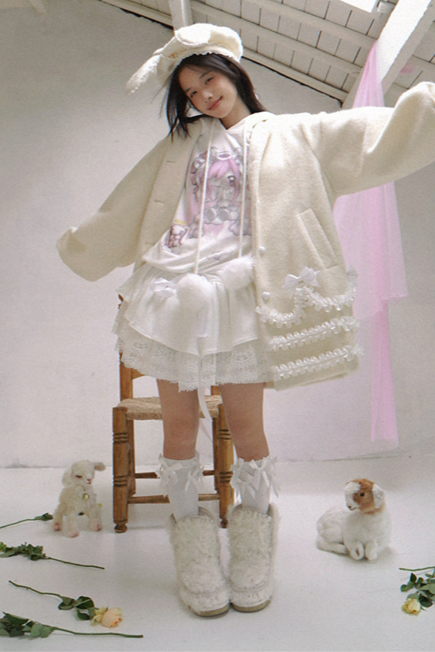 レースラビットイヤーベレー帽