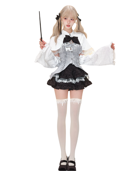 Magic Lleader Short Cape + Sleeveless Top + Cake Skirt