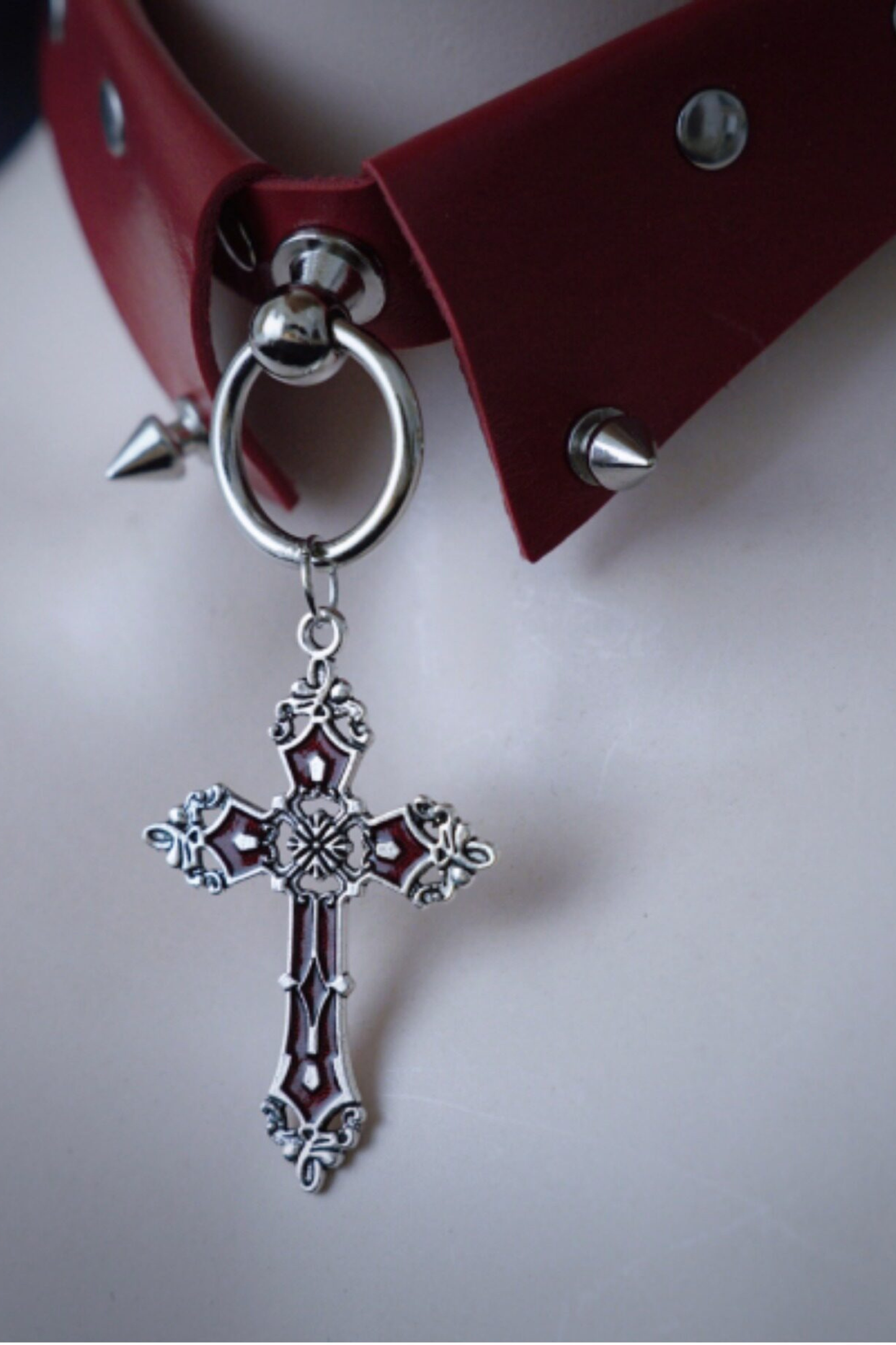 ストレンジクロスチョーカー