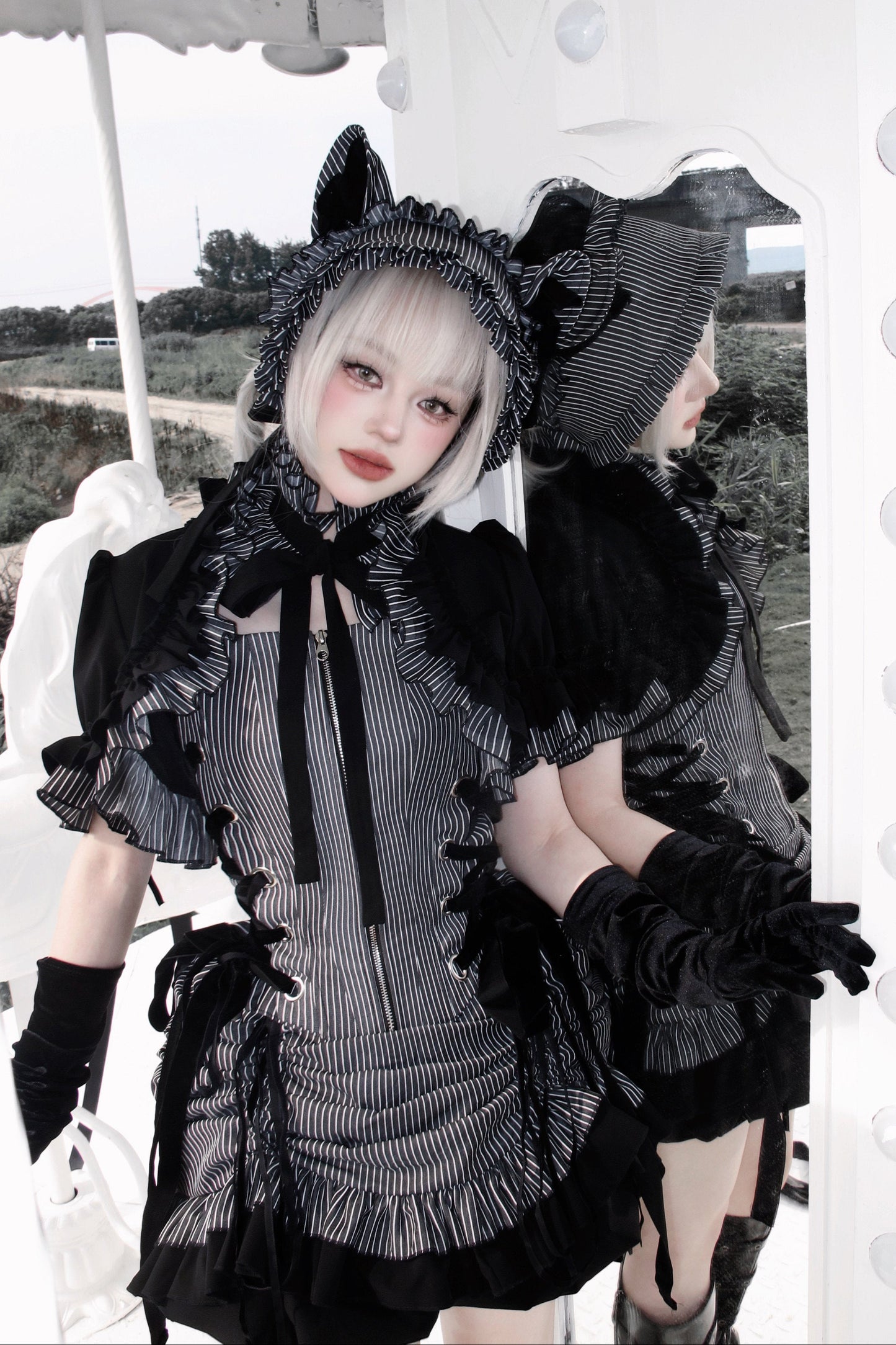 [Vorbestellschluss: 8. August] Gothic-Lolita Dark-Cat gestreifte kurze Rüschenjacke+Korsett-Bustier+hochziehbare kurze Rüschenshorts