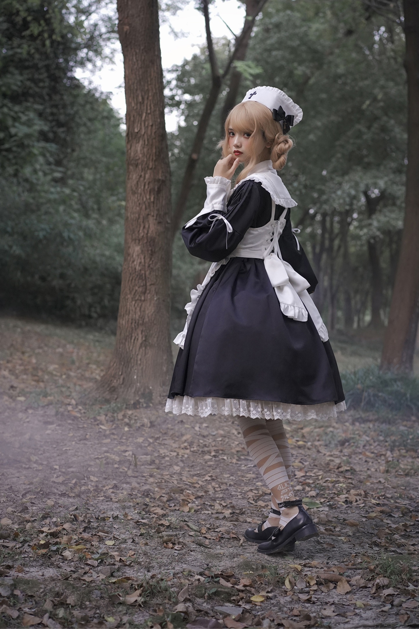 ランタンエンジェルメイドロリータドレス＋エプロン＋つけ襟
