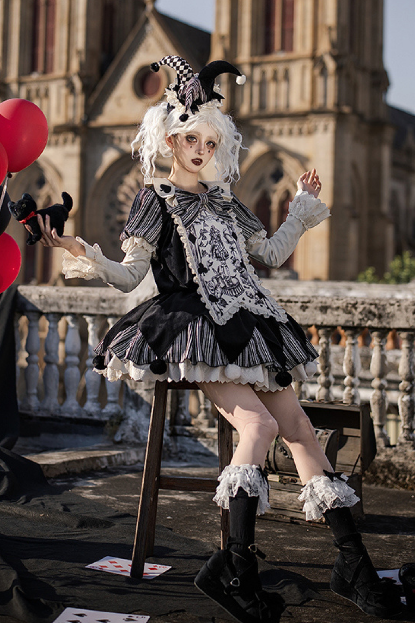 ドールサーカスピエロロリータドレス+カチューシャ+ベルト+リボン+カチューシャ+バッフル