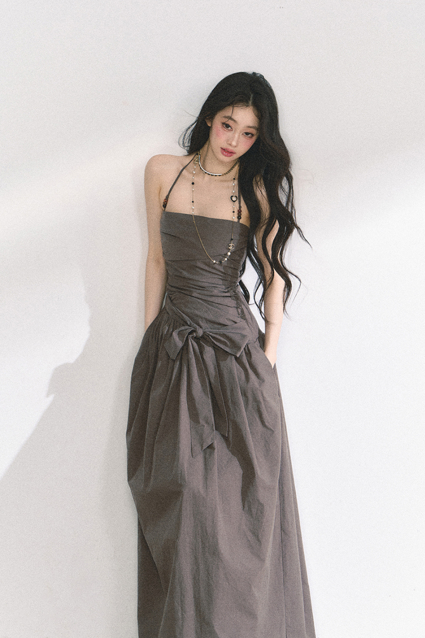 ホルターネックロングドレス