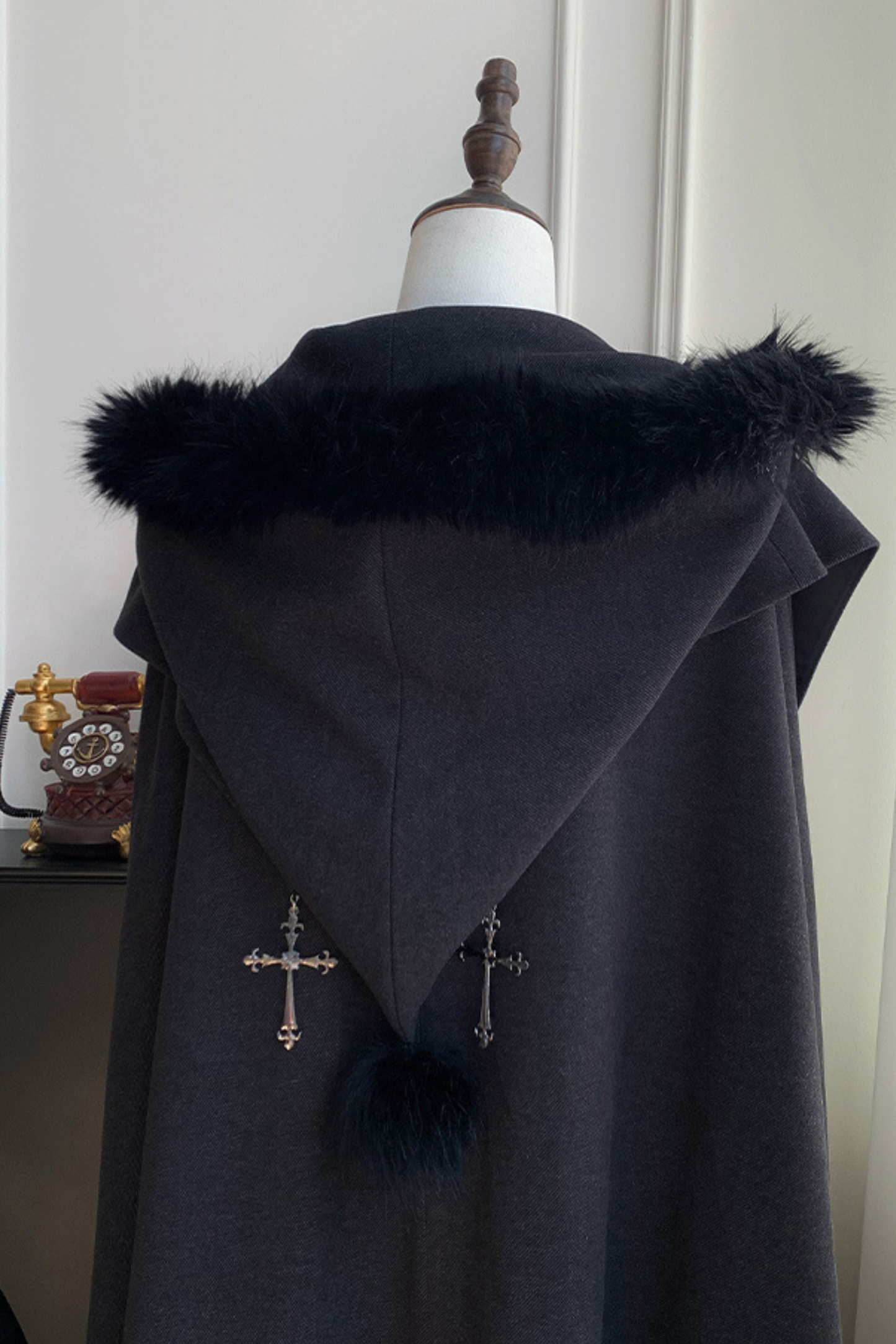 ダークゴシックフリースフードマント