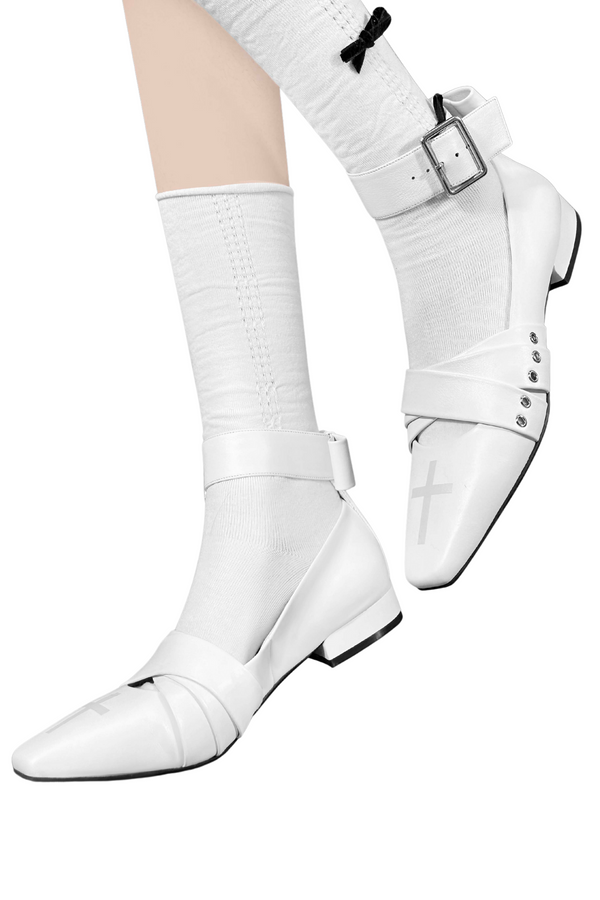 ゴシッククロスデザイン゙スクエアトゥヒール