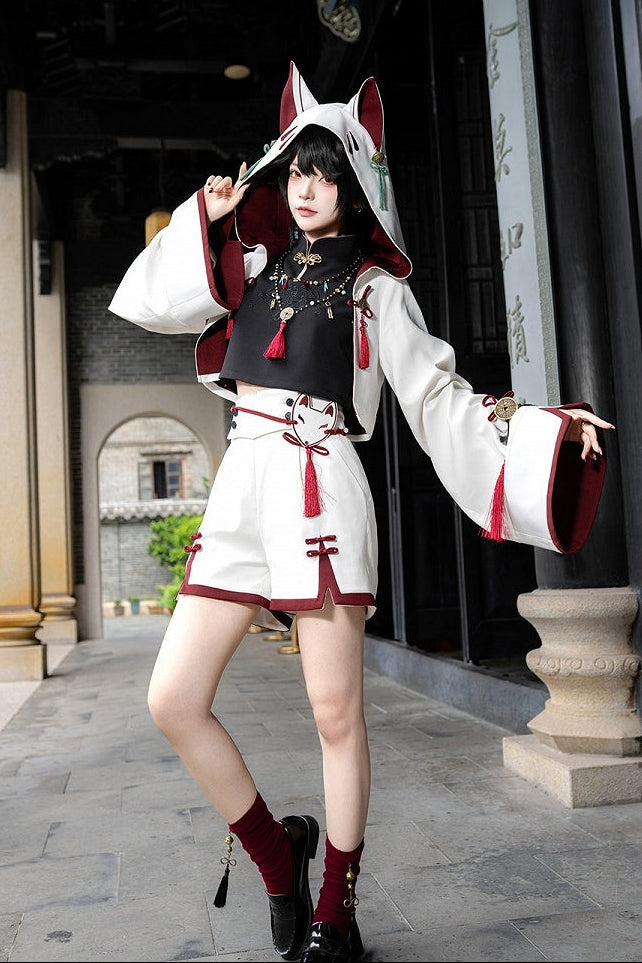 [Reservation Deadline: November 1] White Fox Chinese Fantasy-Style Fox-Ear Hooded Jacket + Black Mandarin-Collar Sleeveless Crop Top + White & Red Fox Shorts