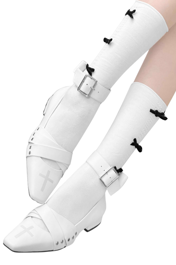 ゴシッククロスデザイン゙スクエアトゥヒール