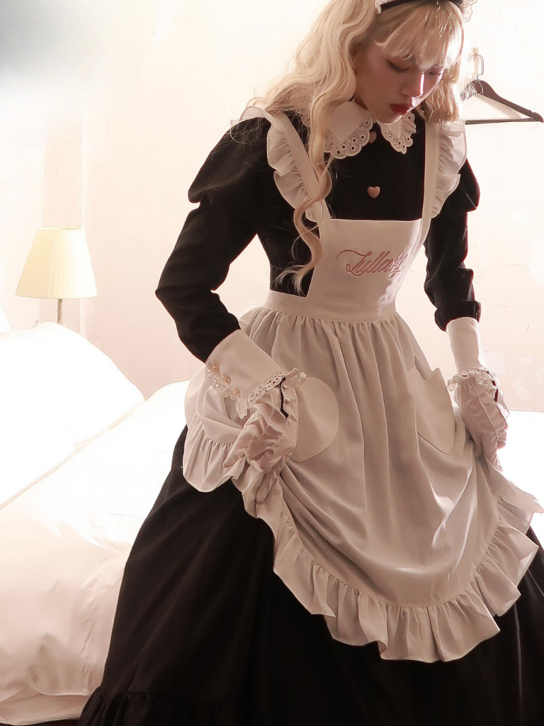 Long Volume Dress + Maid Frill Aplon [Reservation Product]