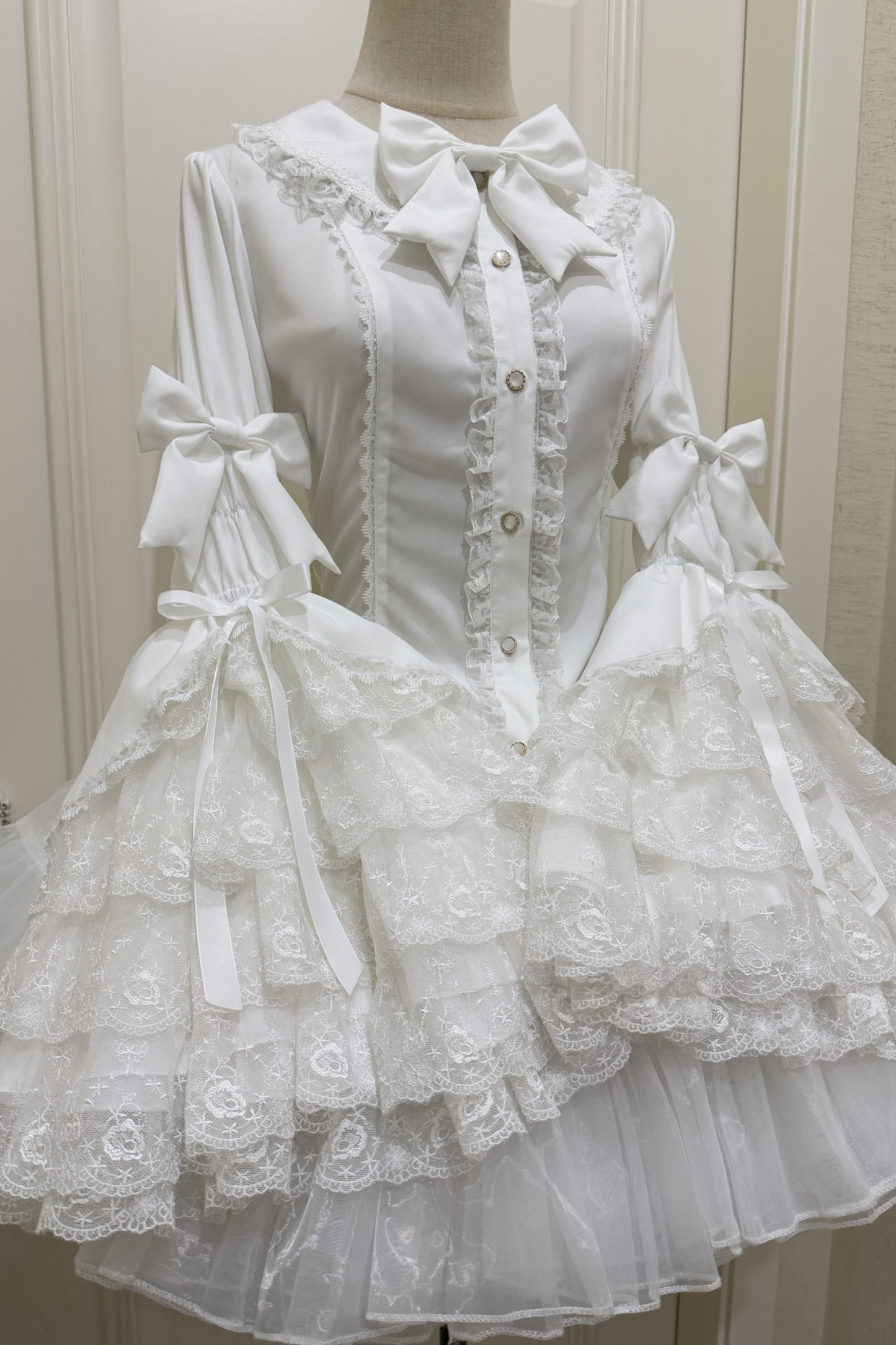 プリンセスリボンフリルスリーブシャツ