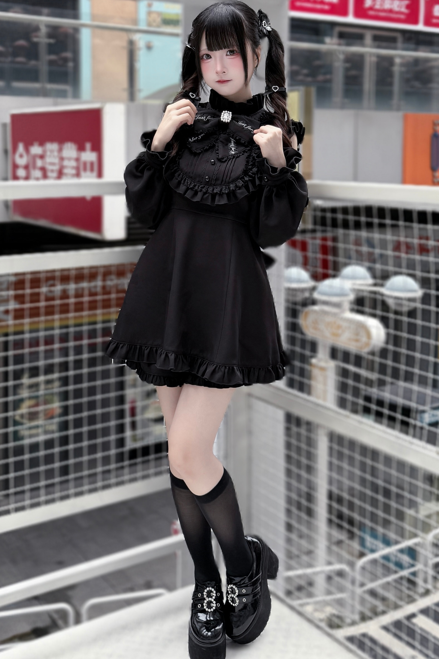 ローズプリンセスオフショルダーフリルリボントップス