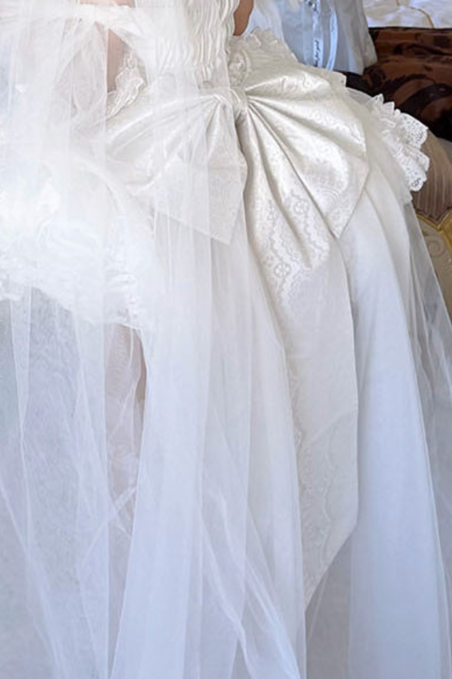 [Vorbestellung bis 4. April]Weißes Feder-Zeremonienkleid + Schal + Schwanz + Schleier + Schleife + Ärmel