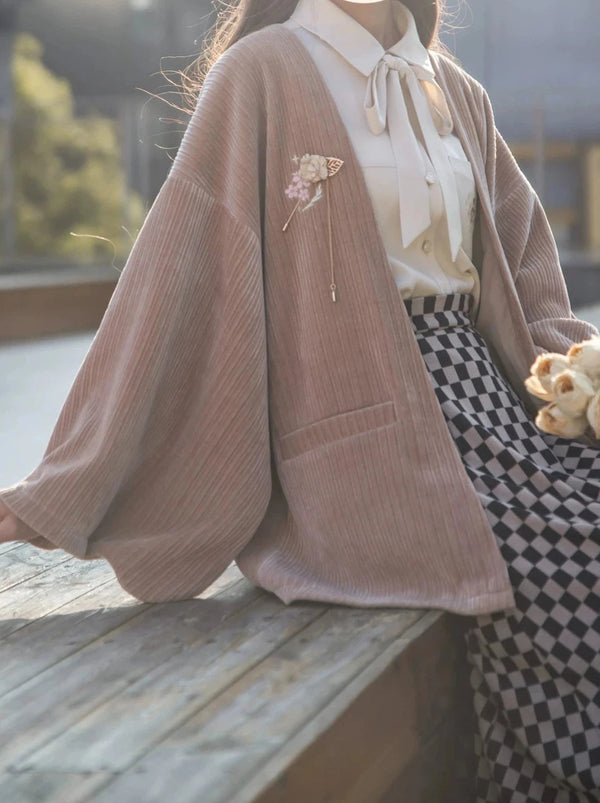 サクラノート昭和レトロ羽織ジャケット＋シフォンリボンシャツ＋市松スカート＋ダークグレースカート＋ブローチ