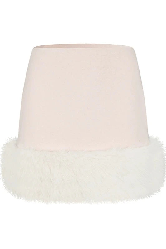 いちごみるくファーカラーウールジャケット＋ファータイトスカート