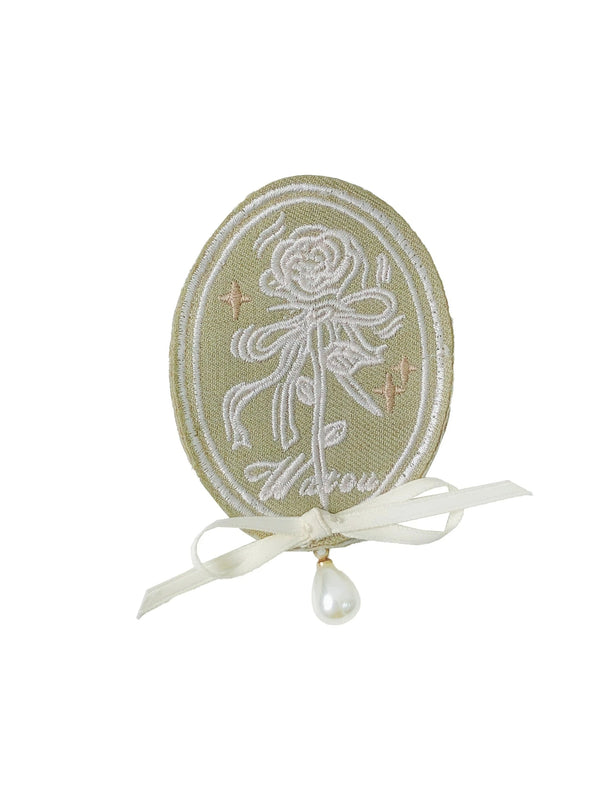 [Reserved Item] Retro School Top + Pleated Skirt + Ribbon + Badge