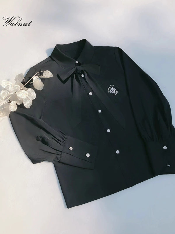 サクラノート昭和レトロ羽織ジャケット＋シフォンリボンシャツ＋市松スカート＋ダークグレースカート＋ブローチ