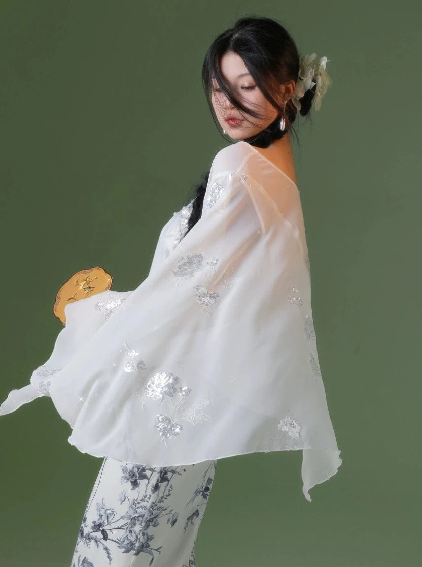 Four catties of homemade Linglai jacket fairy light and thin, original innovative Chinese chiffon sequin embroidered cardigan shawl