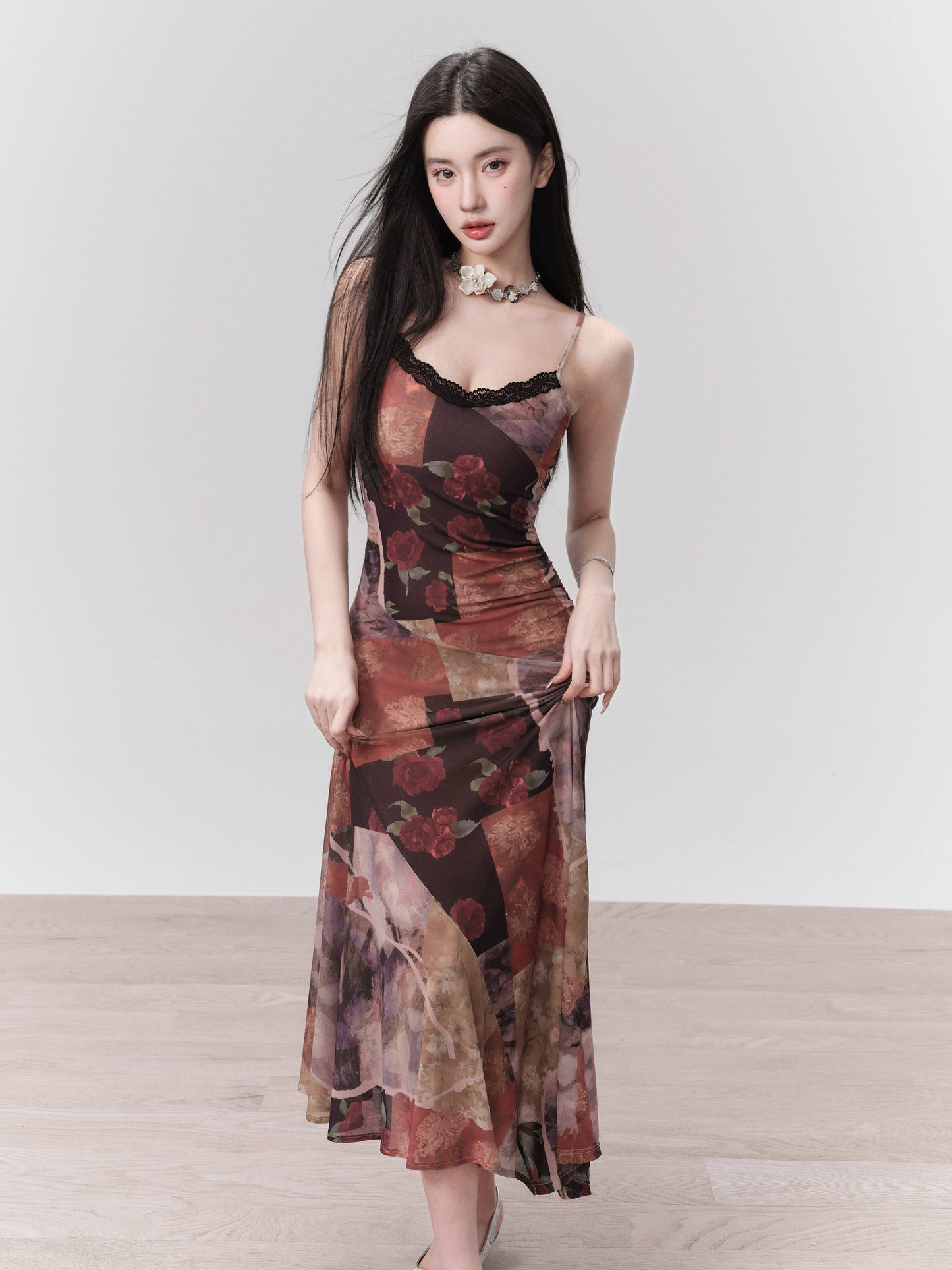 [Spot] Fragile Shop Retro Flowers Romantic Rose Print Sundress Irregular Seaside Resort Dress