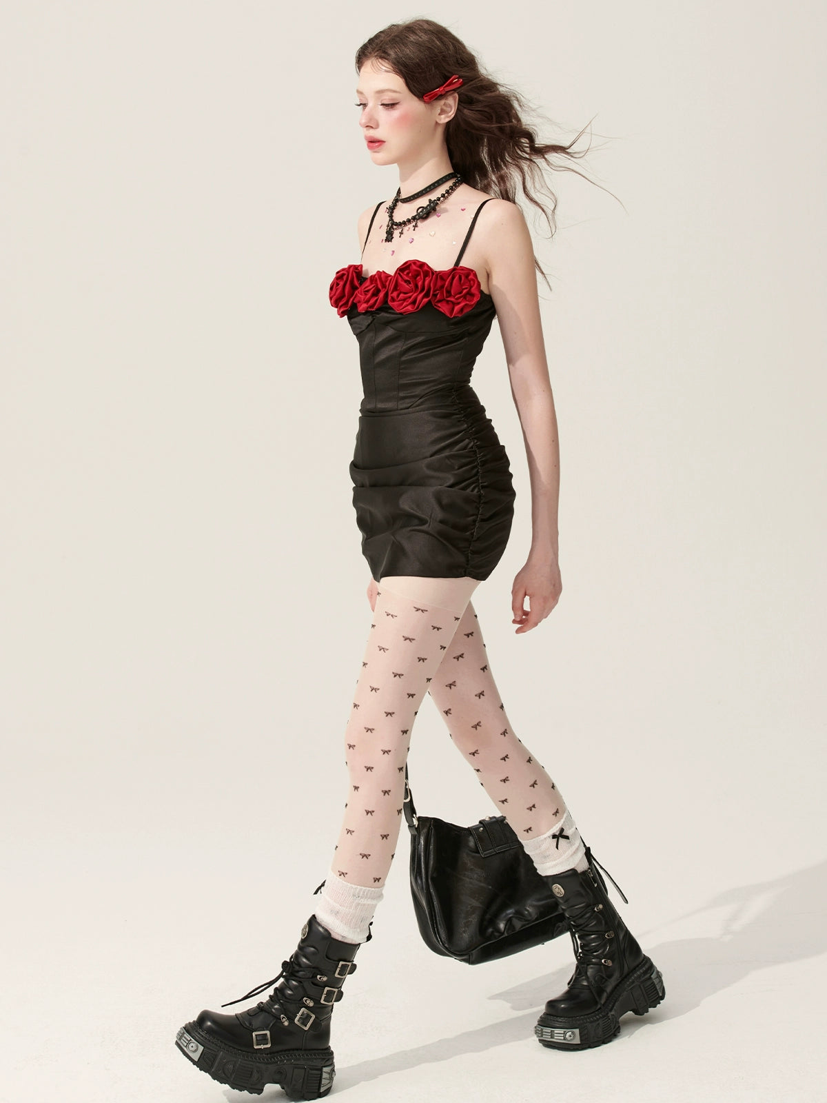 [5월 31일 20시 판매] 소예 눈부신 로즈 블랙 꽃무늬 원피스 여성 여름 엉덩이 슬립 스커트