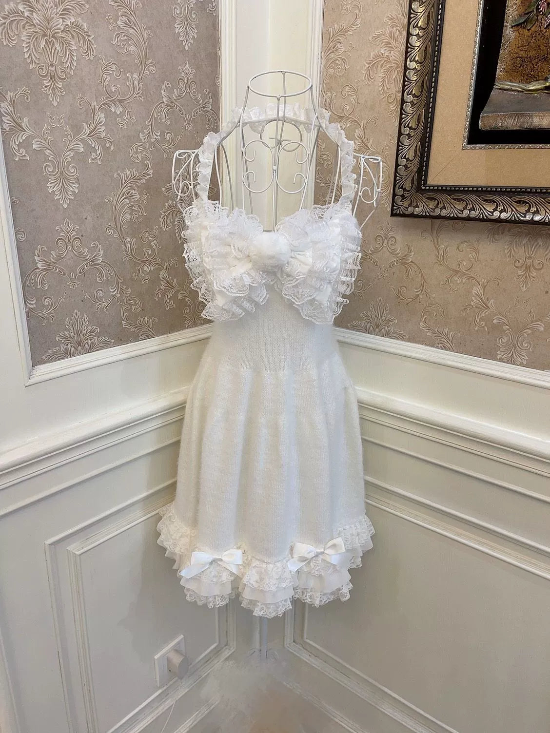 Ruffle White Ribbon Dress