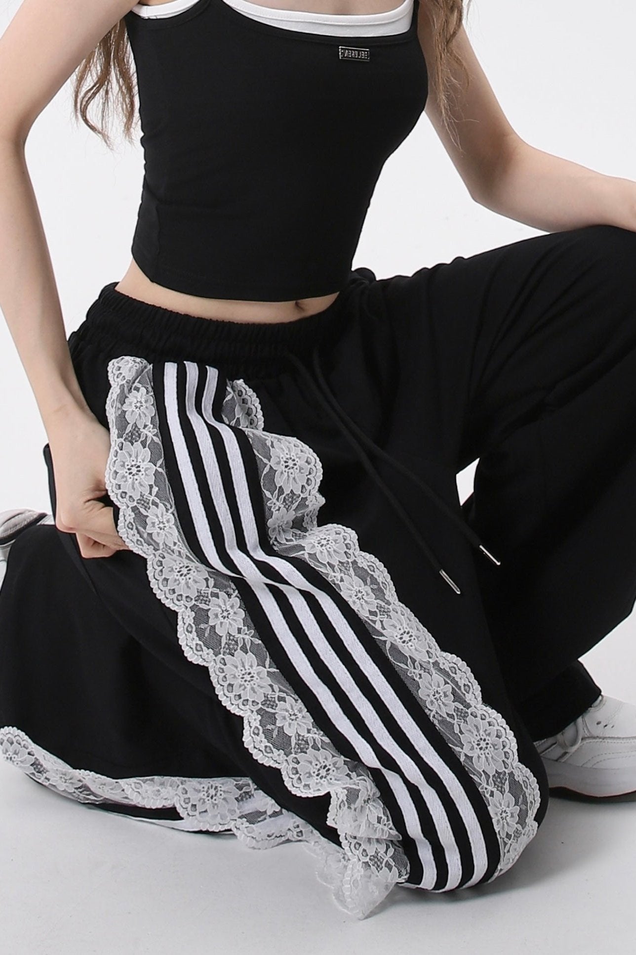 Retro Web Stripe Drape Sweat Pants