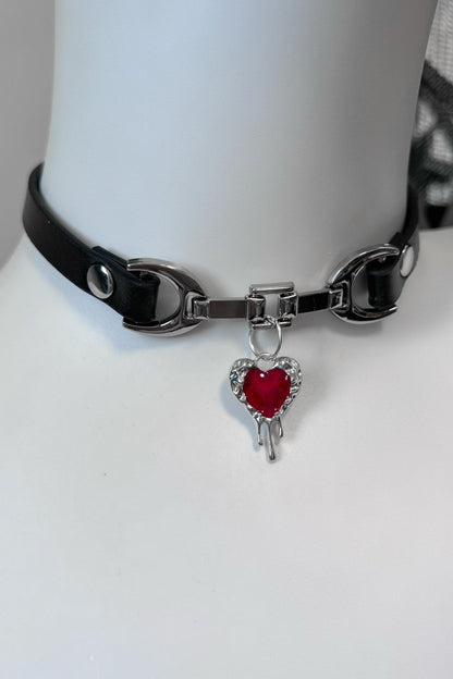 Fake leather darted heart necklace