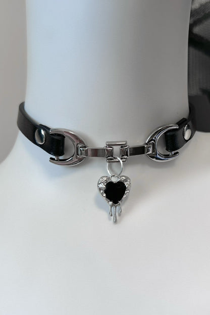 Fake leather darted heart necklace