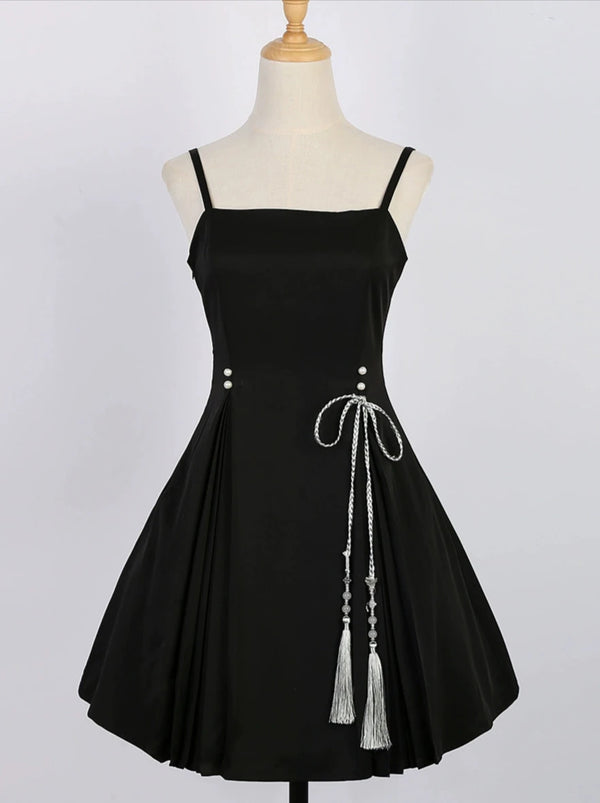 China Embroidery Short Top + Suspender Skirt Suit