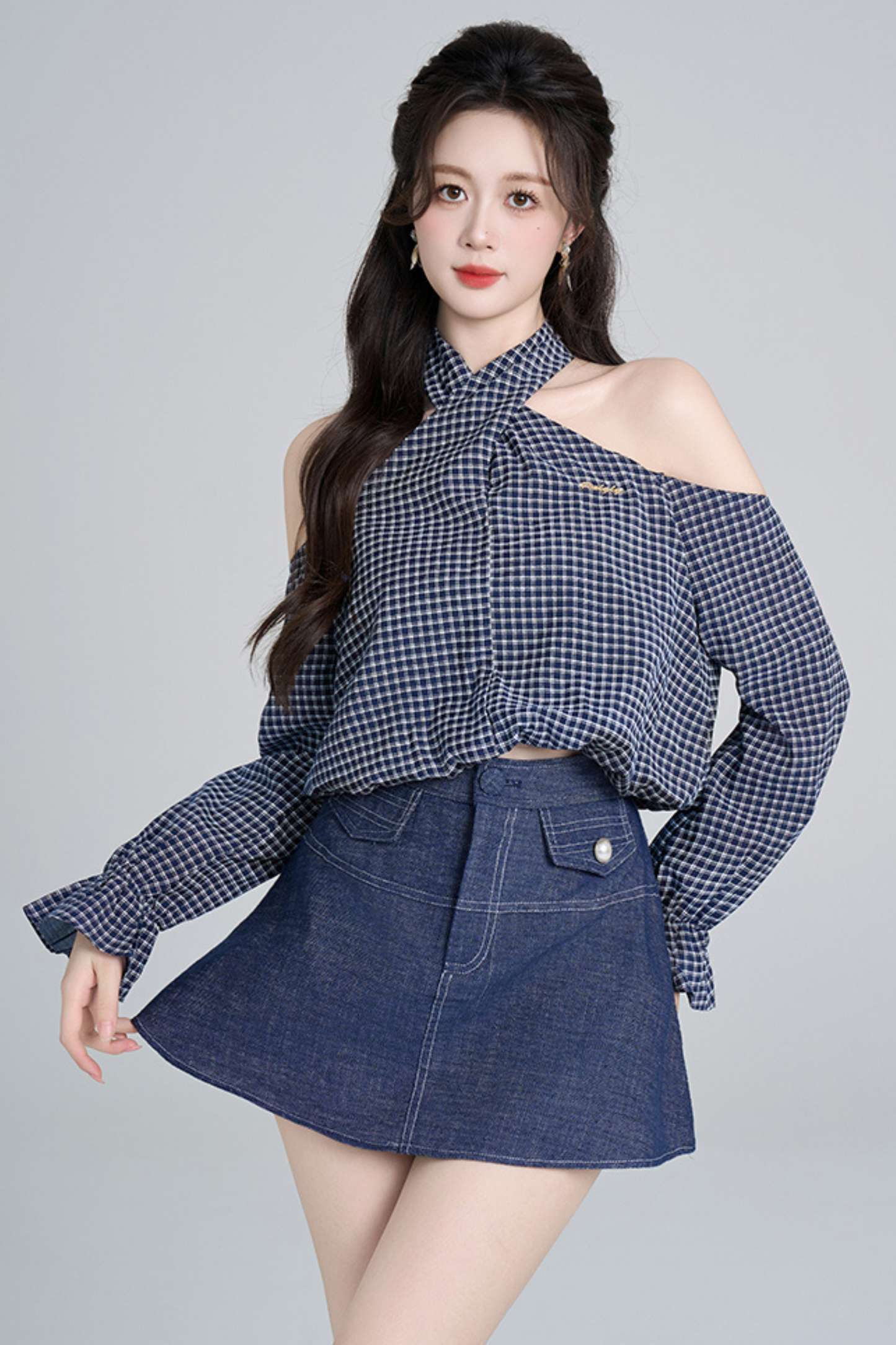 Chemise bustier à carreaux + jupe en jean