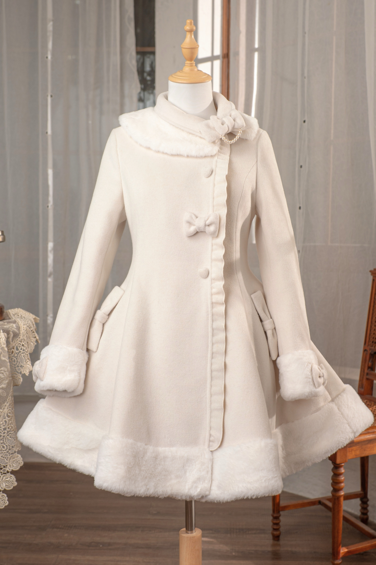 ロリータフレアキュートコート