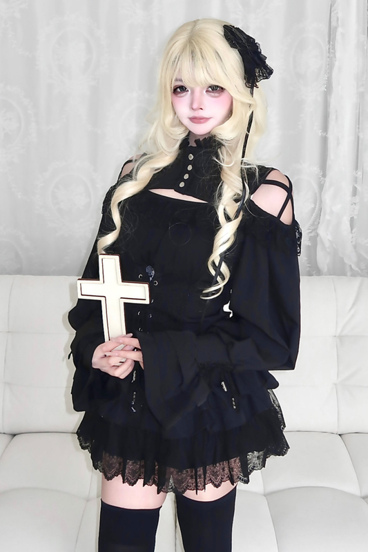 ダークナイトローズレースオフショルダートップス+スカート