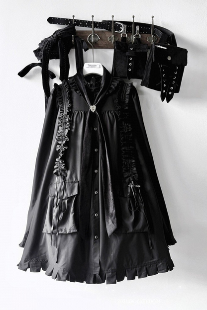 【11月6日予約締切】White/Black Gothic Lolita Drawstring Frill Strap Doll Dress