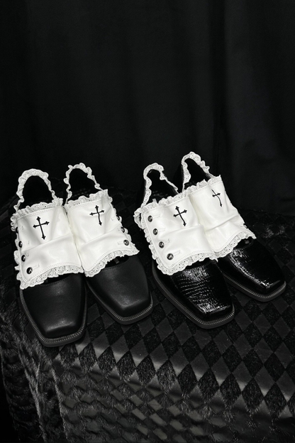 [Reservierungsschluss 24. Mai] Gothic-Lolita-Prinzenschuhe mit Spitzenbesatz und Kreuzdetail