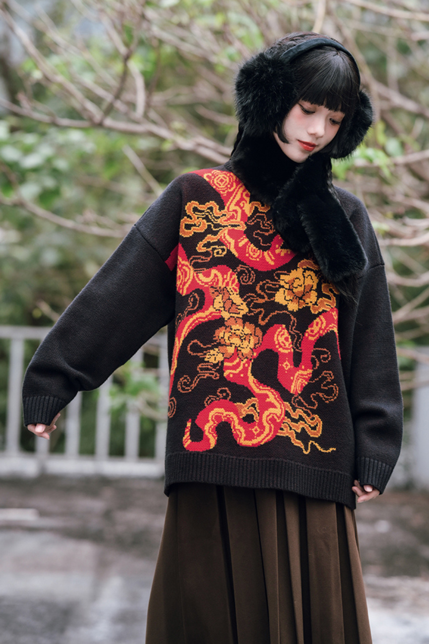 Snake design loose pullover knit