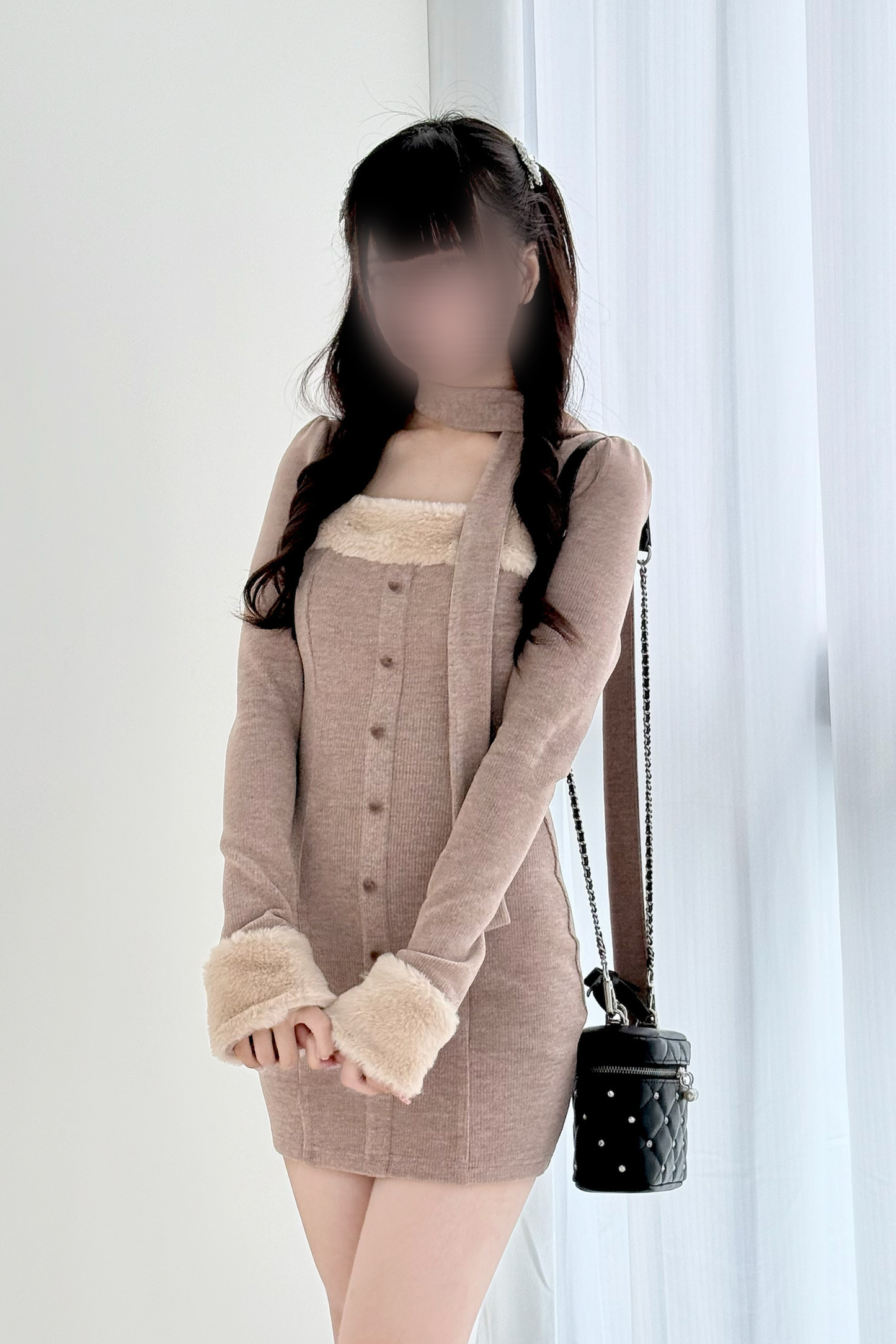 Point Boa Design Tight Dress