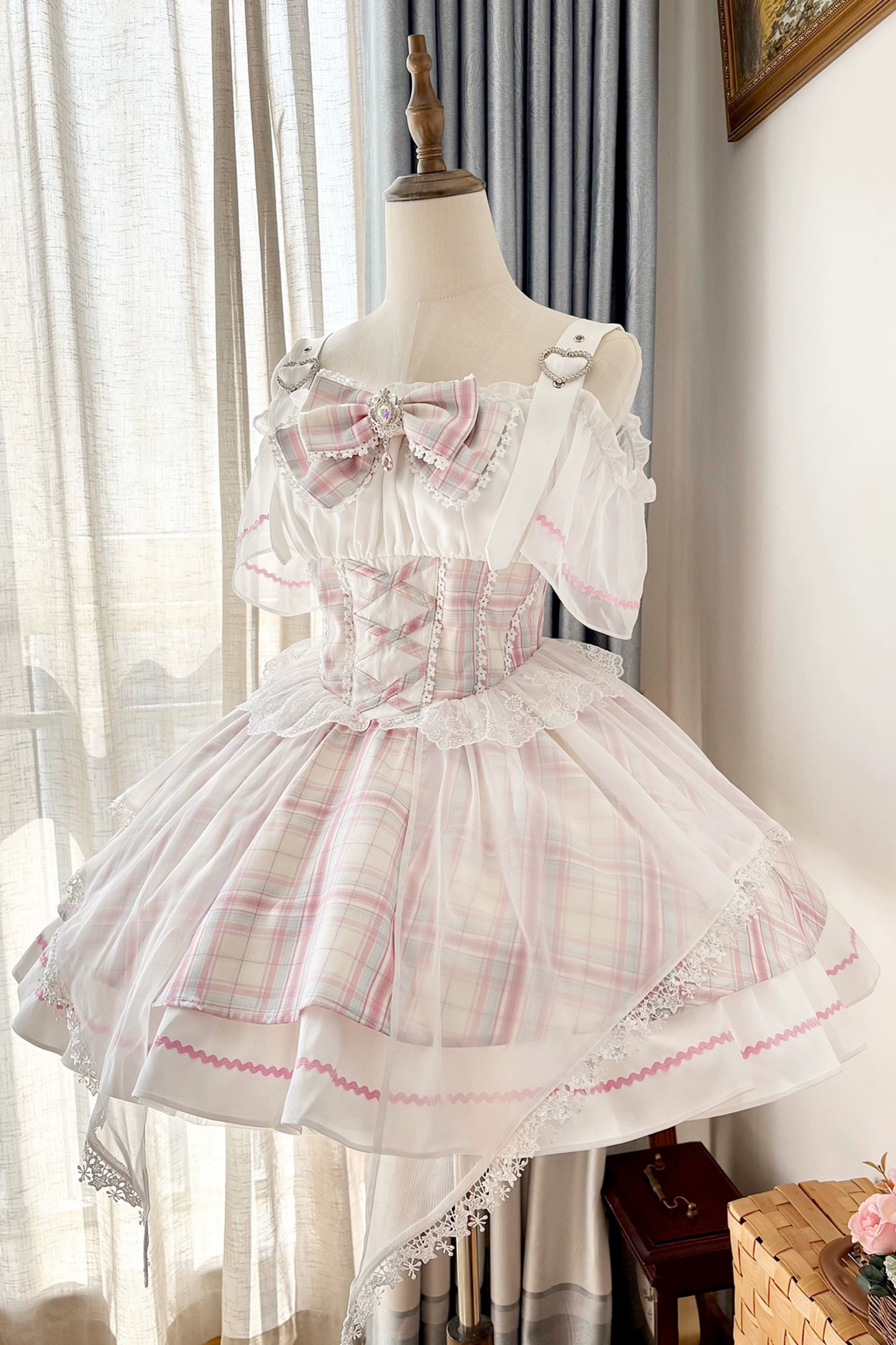 スイートピンキーアイドルレースドレス