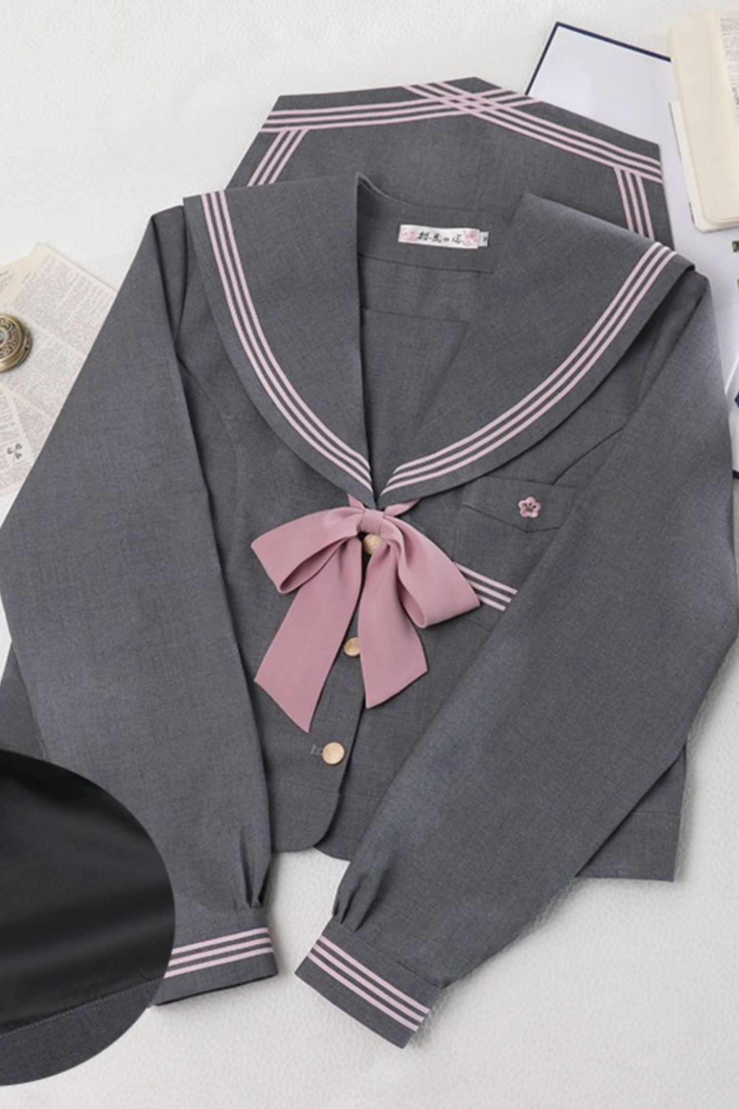 Matrosen-Oberteil + Plisseerock + Socken + Gürtel + Schleife