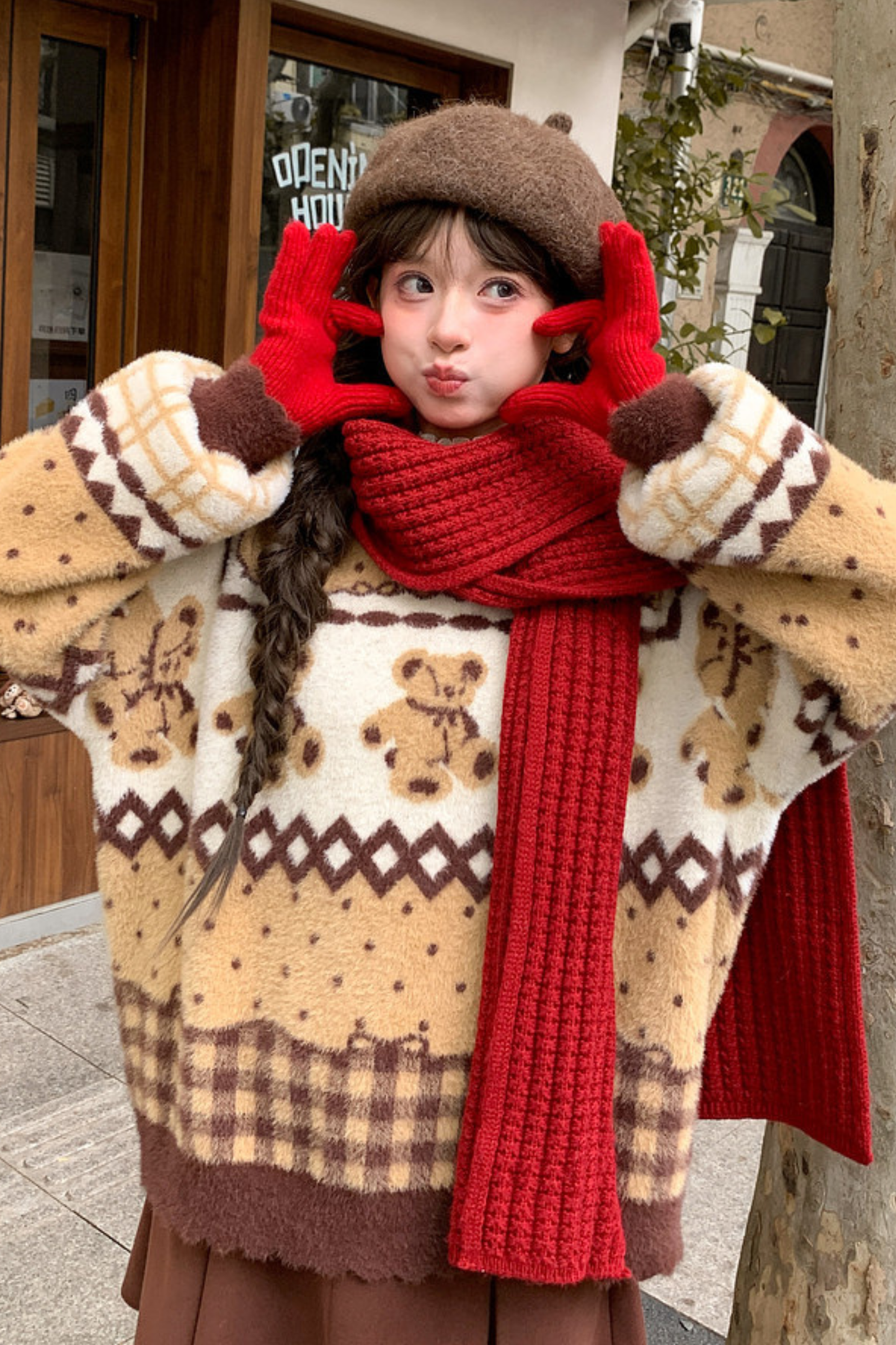 レトロベアジャカードニット