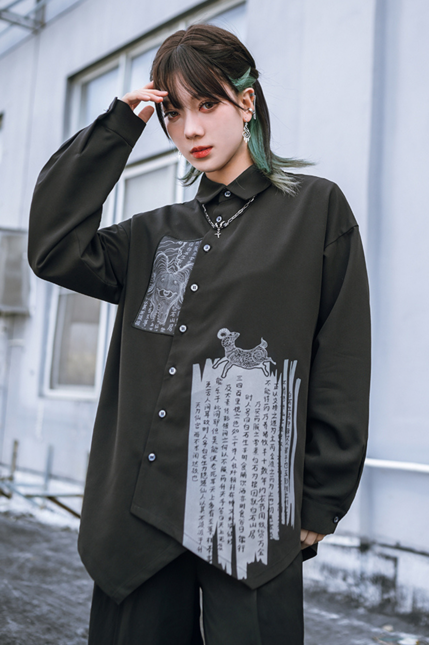 Asymmetrical China Mode Shirt