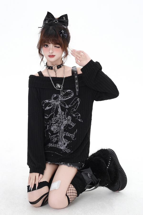 Off-the-shoulder belt strap design top