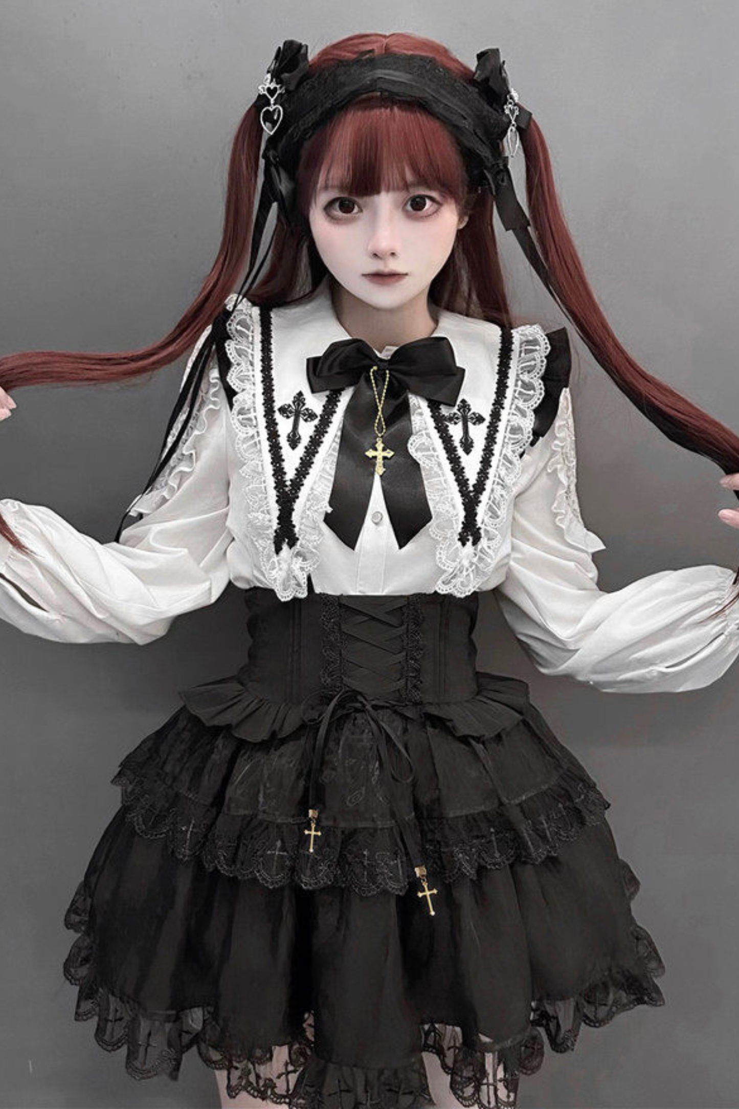 Heiliges Kreuz Flatterärmel Trägerrock + Shirt