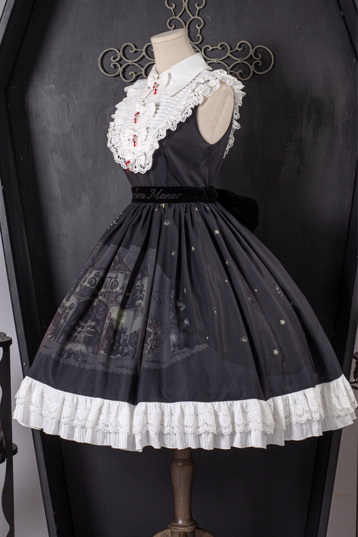 [Reservations] Dark Sleeveless Pleated Print Lapel Lolita Jumperskirt