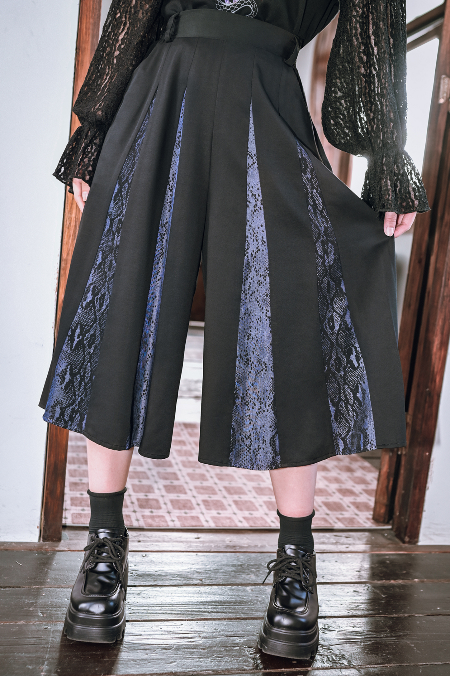 Ragment Splicing Printed Cropped Pants