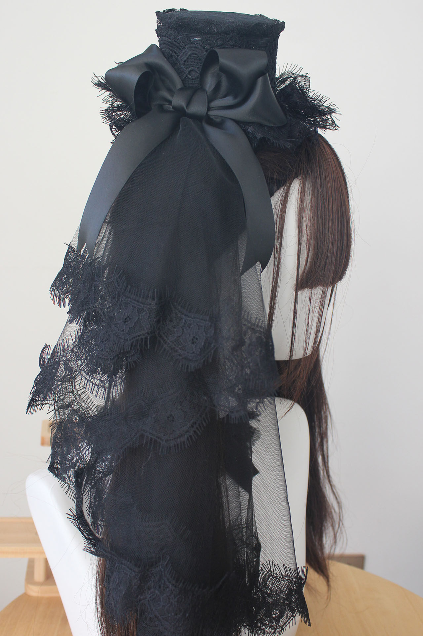 ダークレースゴシックハット+ベール+ヘアバンド+チョーカー+スリーブ