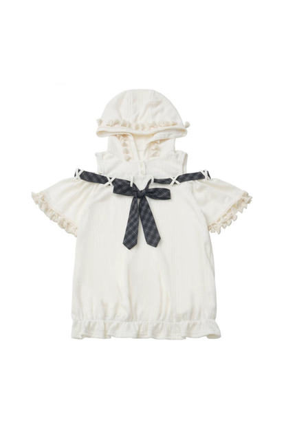 Schulterfreies Kapuzenoberteil + Rüschenoberteil + Stufenrock + Unterhemd