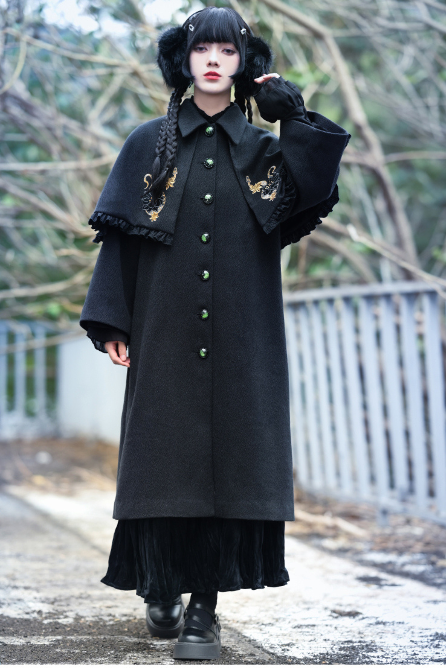 刺繍チャイナロングコート